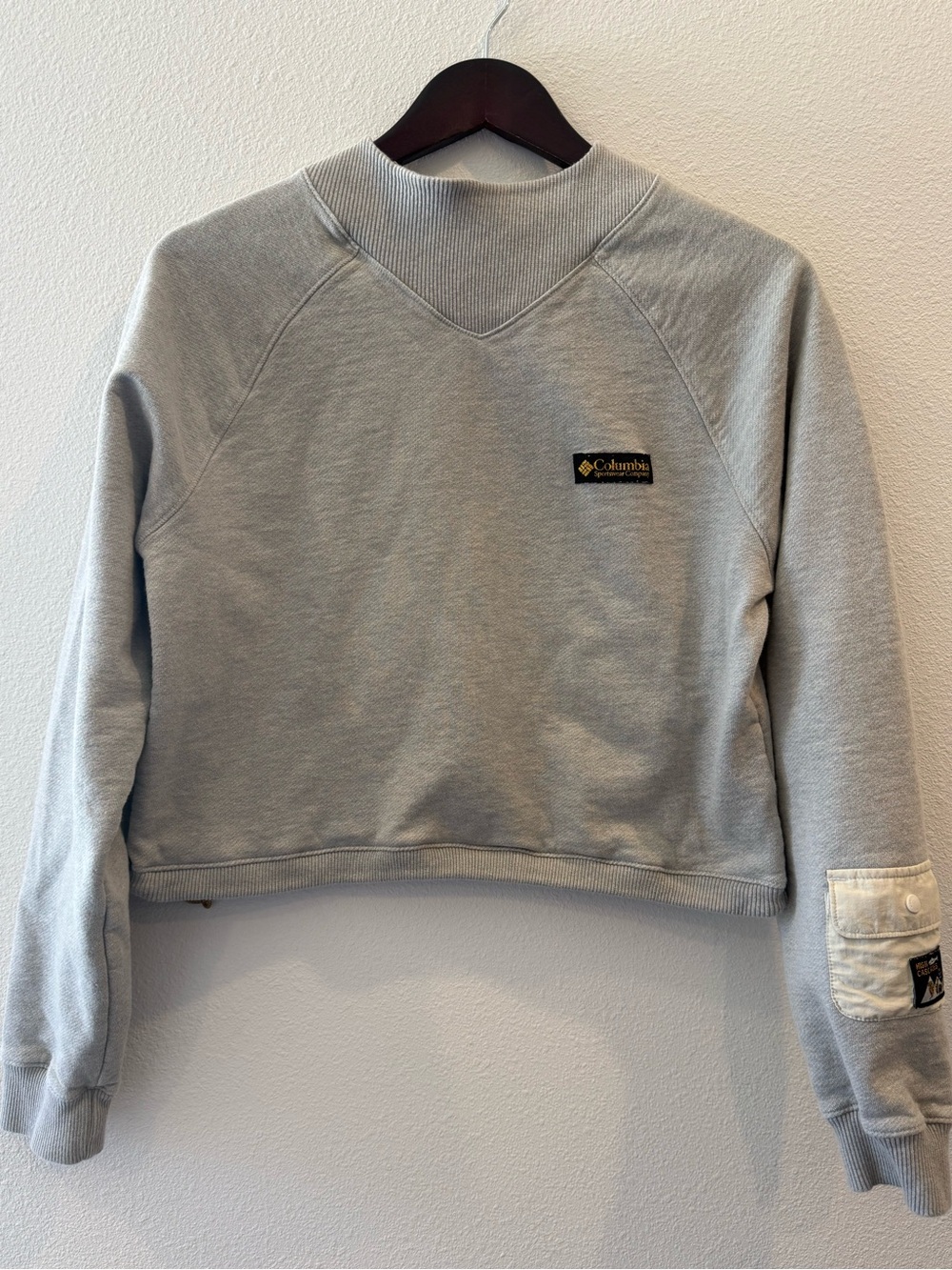 Columbia Heritage High Cascades Cropped French Terry Sweatshirt Gray Small